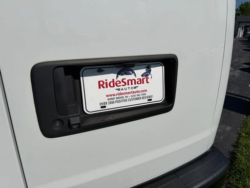 Used 2019 Chevrolet Express 2500 w/ Driver Convenience Package RWD image 31