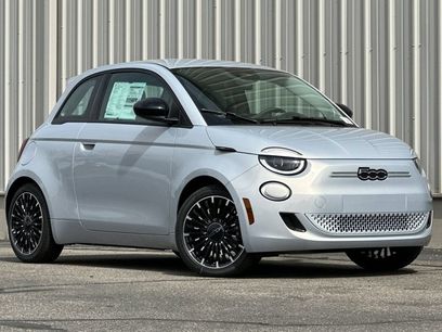 New 2026 FIAT 500 e w/ Comfort Group