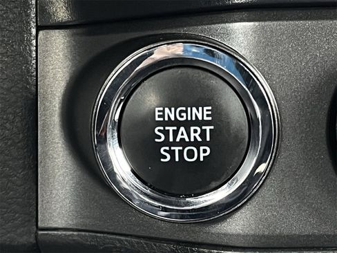 Used 2022 Toyota Tacoma TRD Sport image 19