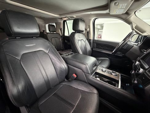 Used 2018 Ford Expedition Platinum AWD/4WD image 32