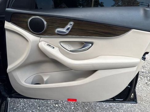 Used 2018 Mercedes-Benz C 300 Sedan image 25