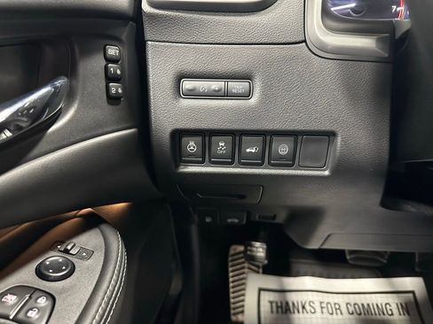 Used 2023 Nissan Murano SL w/ SL Moonroof Package FWD image 17