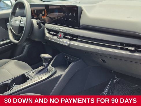 Used 2025 Kia K4 FWD image 31