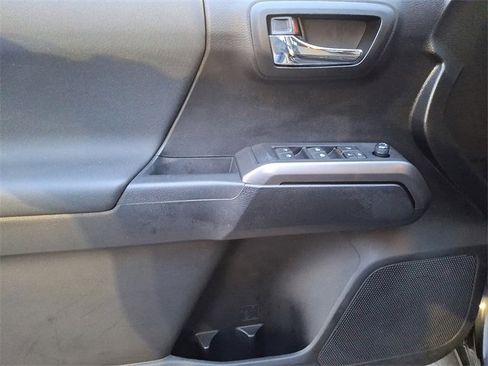 Certified 2022 Toyota Tacoma TRD Sport image 18