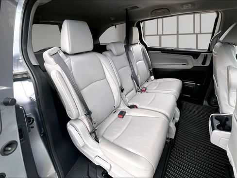 Used 2020 Honda Odyssey Touring image 25