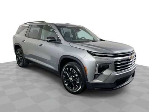 New 2026 Chevrolet Traverse LT w/ Sun and Wheel Package image 60