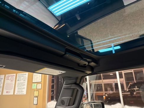 Used 2025 GMC Hummer EV 3X w/ LPO, Sport Package image 43