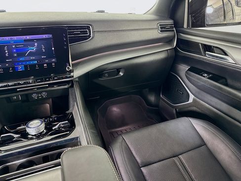 Used 2025 Jeep Wagoneer Series II w/ Convenience Group I image 25