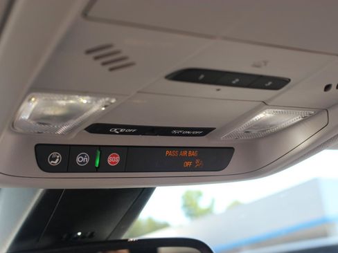 Used 2024 Chevrolet Blazer LT w/ Convenience Package FWD image 20