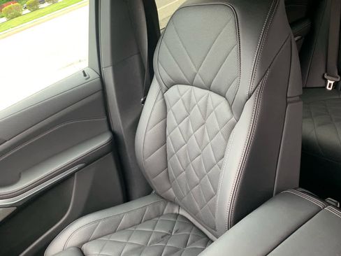 Used 2024 BMW X5 xDrive40i w/ M Sport Package AWD/4WD image 20