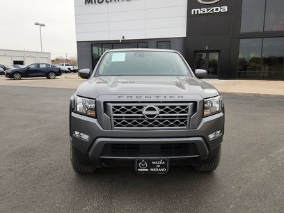 Used 2024 Nissan Frontier SV w/ SV Convenience Package
