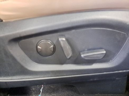 Used 2023 Ford Explorer XLT w/ Equipment Group 202A image 17