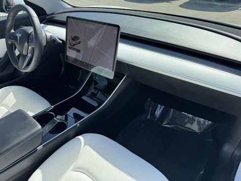 Used 2019 Tesla Model 3 RWD image 7
