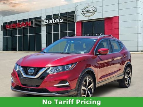 Used 2022 Nissan Rogue Sport SL AWD/4WD image 2