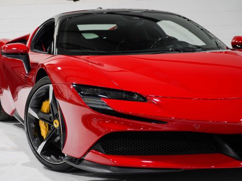 Used 2022 Ferrari SF90 Stradale AWD/4WD image 26