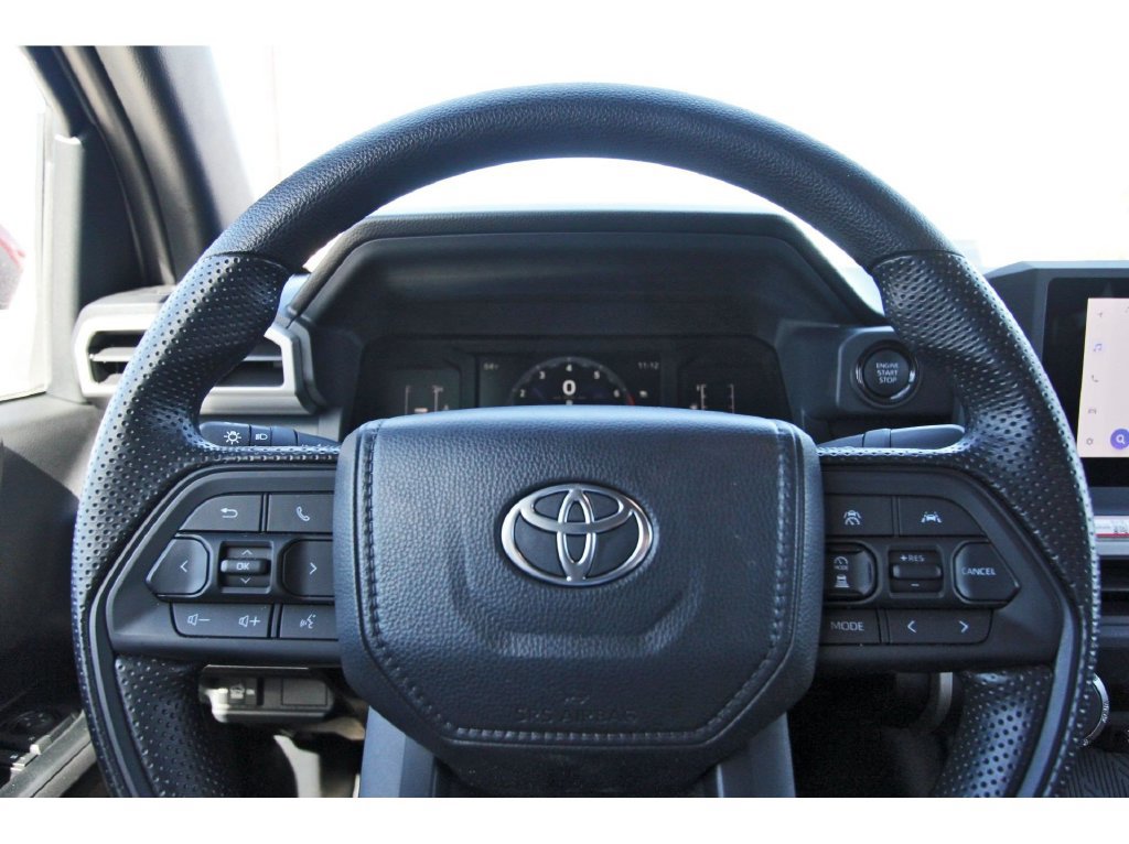 Used 2026 Toyota Tacoma SR5 AWD/4WD image 16