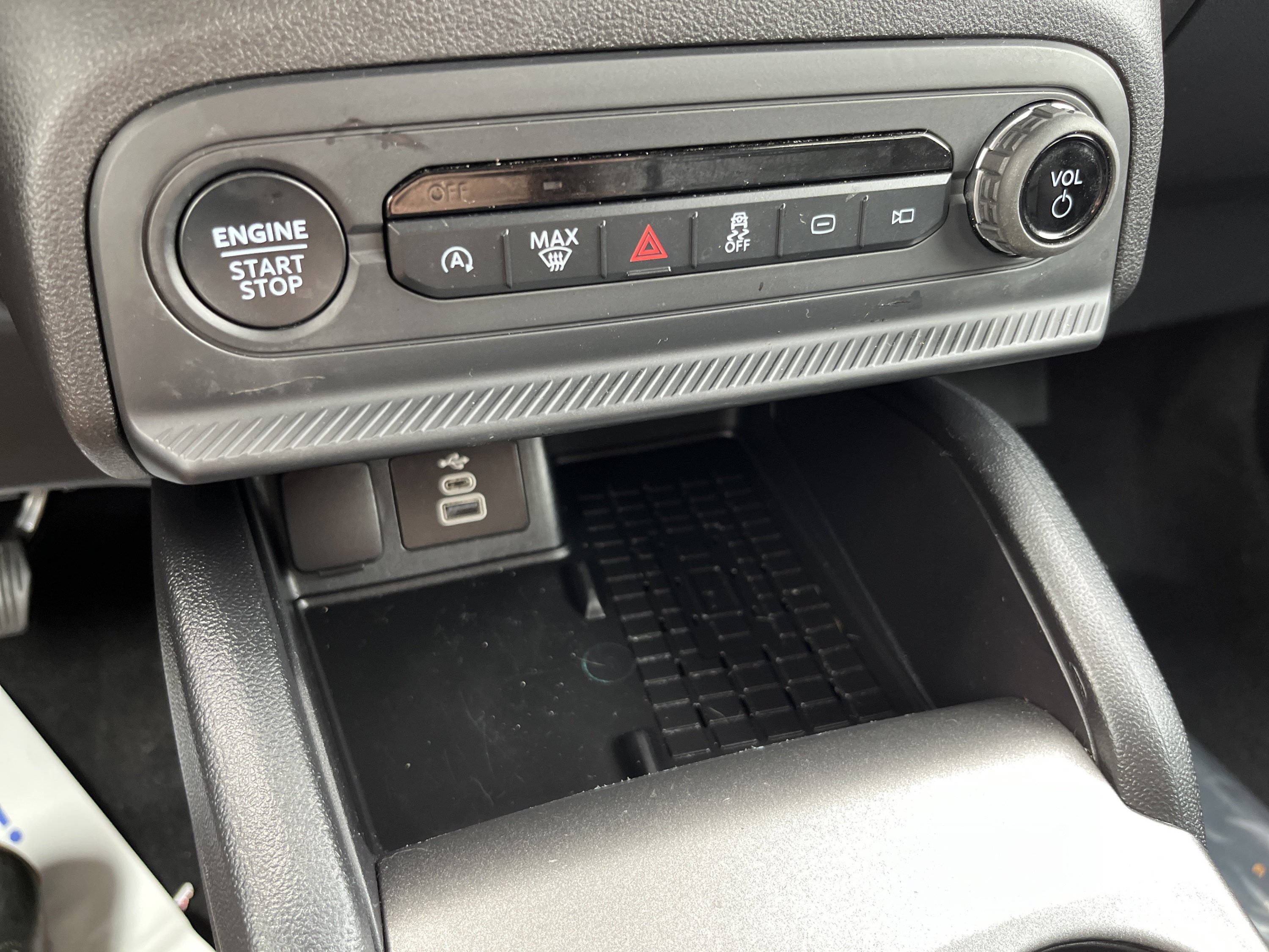 Used 2025 Ford Bronco Sport Big Bend w/ Black Appearance Package AWD/4WD image 23