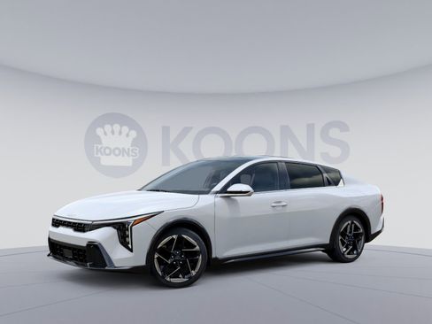 New 2025 Kia K4 GT-Line w/ GT-Line Premium Package image 4