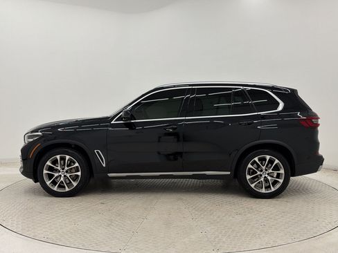 Used 2023 BMW X5 xDrive40i w/ Parking Assistance Package AWD/4WD image 2
