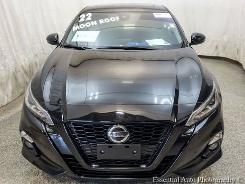 Used 2022 Nissan Altima 2.5 SR w/ Midnight Edition Package FWD image 5