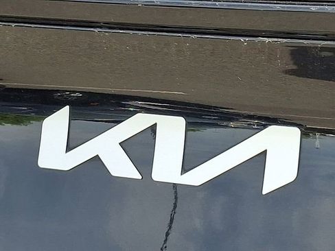 Used 2024 Kia Sportage LX AWD/4WD image 28