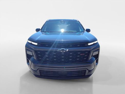 Used 2024 Chevrolet Traverse RS w/ LPO, Floor Liner Package AWD/4WD image 8