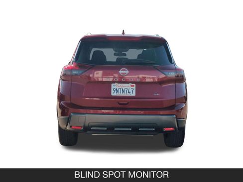 Certified 2025 Nissan Rogue SL image 9