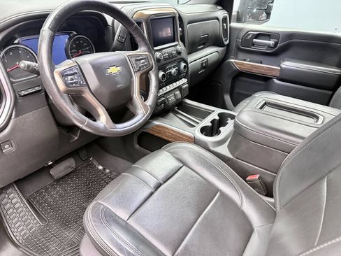 Used 2021 Chevrolet Silverado 2500 High Country w/ Z71 Off-Road Package AWD/4WD image 9