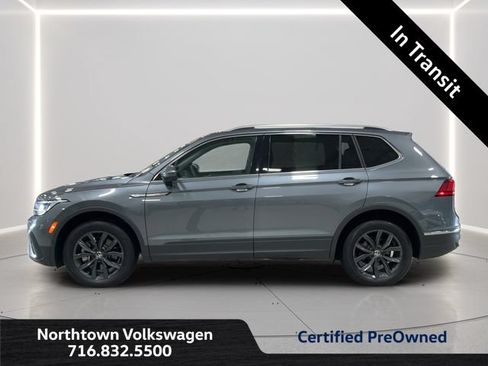 Certified 2024 Volkswagen Tiguan SE w/ Panoramic Sunroof Package AWD/4WD image 2