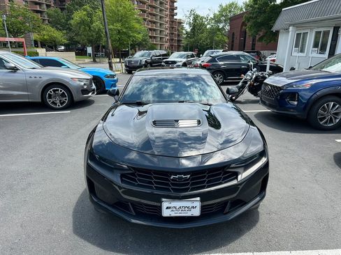 Used 2021 Chevrolet Camaro LT w/ Technology Package RWD image 2
