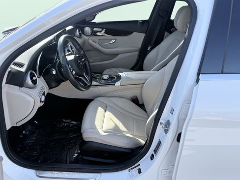 Used 2021 Mercedes-Benz C 300 Sedan image 8