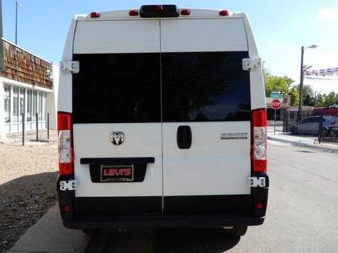 Used 2023 RAM ProMaster 2500 FWD image 4