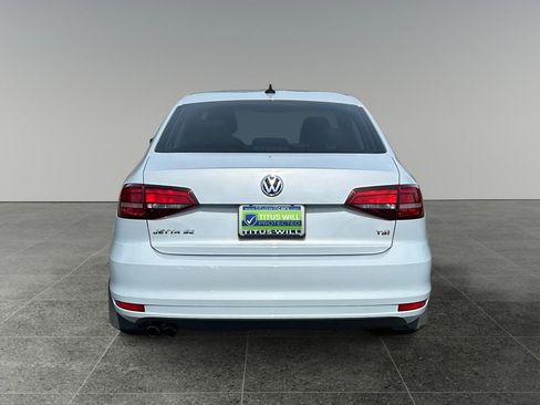 Used 2017 Volkswagen Jetta SE FWD image 8