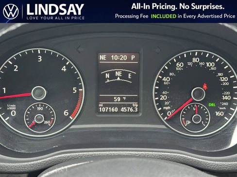 Used 2015 Volkswagen Passat TDI SEL Premium FWD image 25