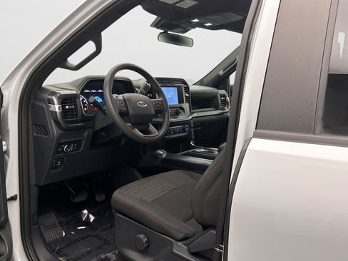 Used 2022 Ford F150 XL w/ STX Appearance Package RWD image 10