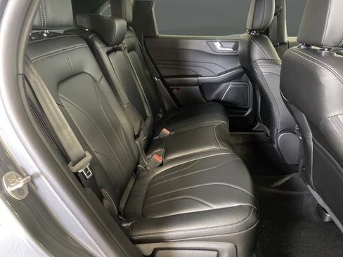 New 2025 Ford Escape SE FWD image 33