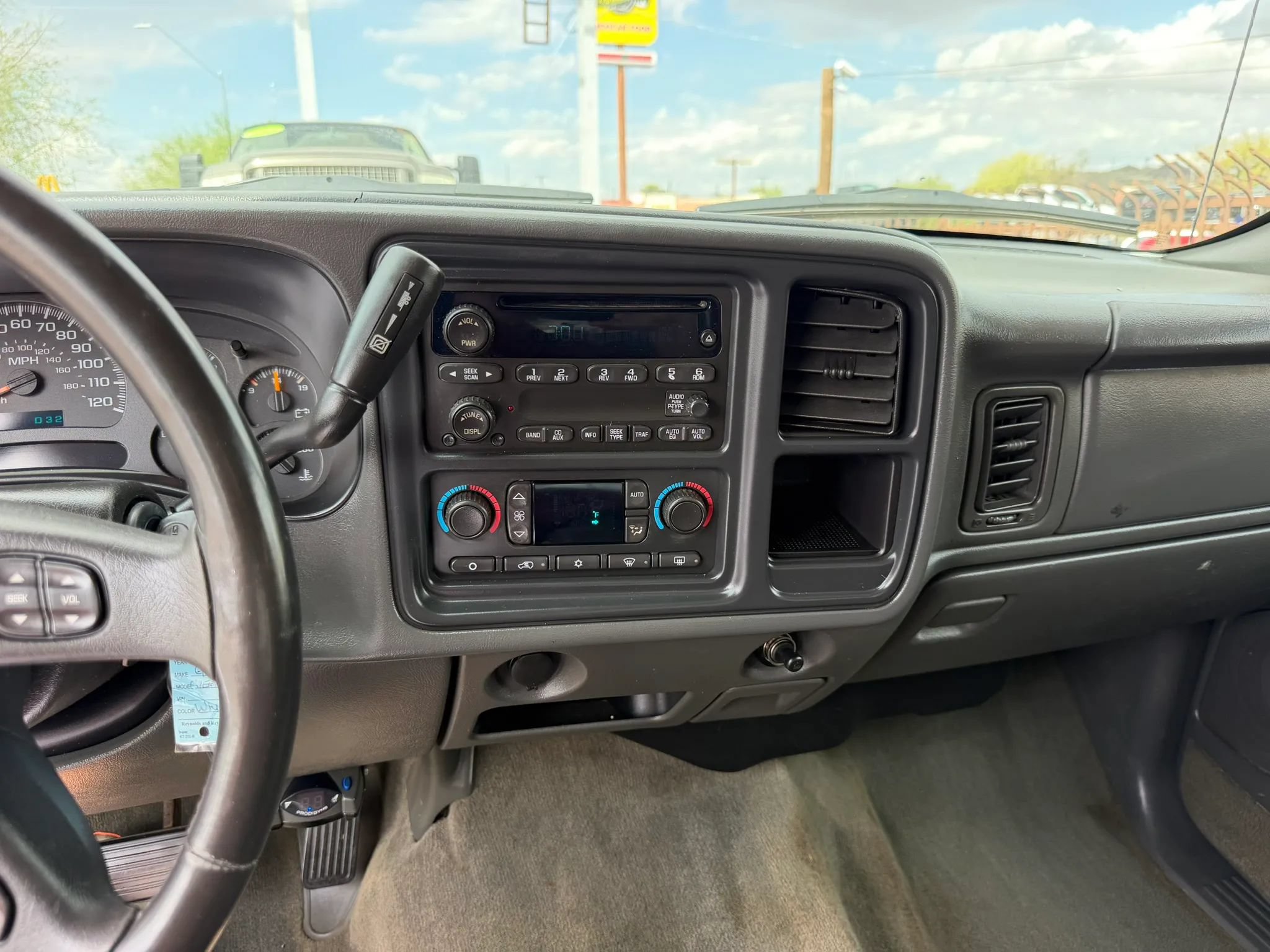 Used 2004 GMC Sierra 3500 SLE w/ Heavy-Duty Power Package AWD/4WD image 21