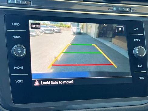 Used 2023 Volkswagen Tiguan SE FWD image 26