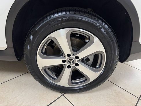 Used 2022 Mercedes-Benz GLC 300 GLC 300 w/ Premium Package Lite image 23