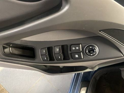 Used 2015 Hyundai Elantra Limited image 9