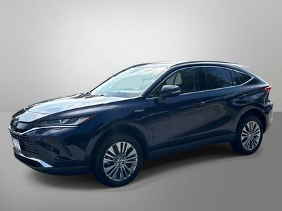 Used 2021 Toyota Venza XLE w/ Softex Package