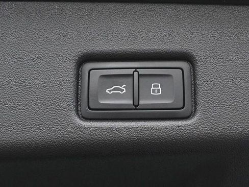 Certified 2025 Audi Q5 Premium w/ Premium Plus AWD/4WD image 33