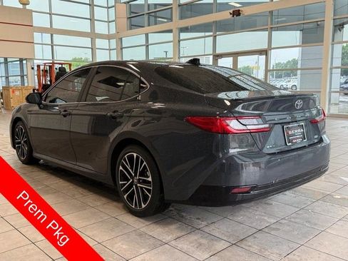Used 2025 Toyota Camry XLE w/ Premium Package FWD image 5
