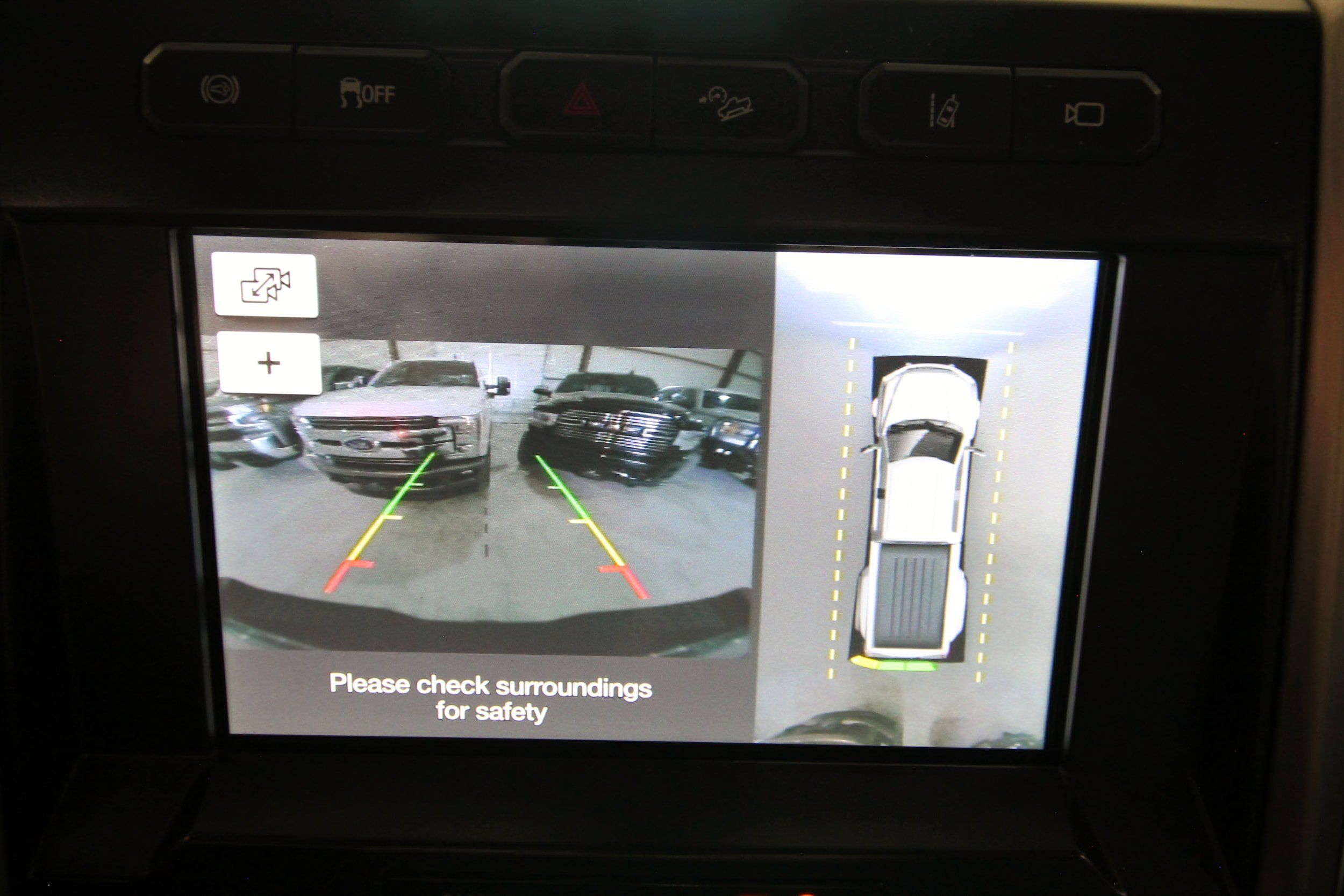 Used 2019 Ford F350 Platinum w/ Platinum Ultimate Package AWD/4WD image 35