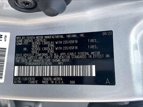 Used 2023 Toyota Highlander XLE image 18