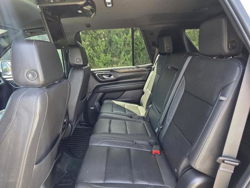 Used 2023 Chevrolet Tahoe LT w/ Luxury Package image 12