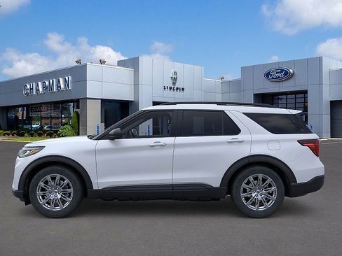 Used 2026 Ford Explorer Active w/ Active Comfort Package AWD/4WD image 3