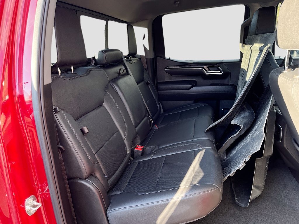 Used 2025 Chevrolet Silverado 1500 LTZ AWD/4WD image 27