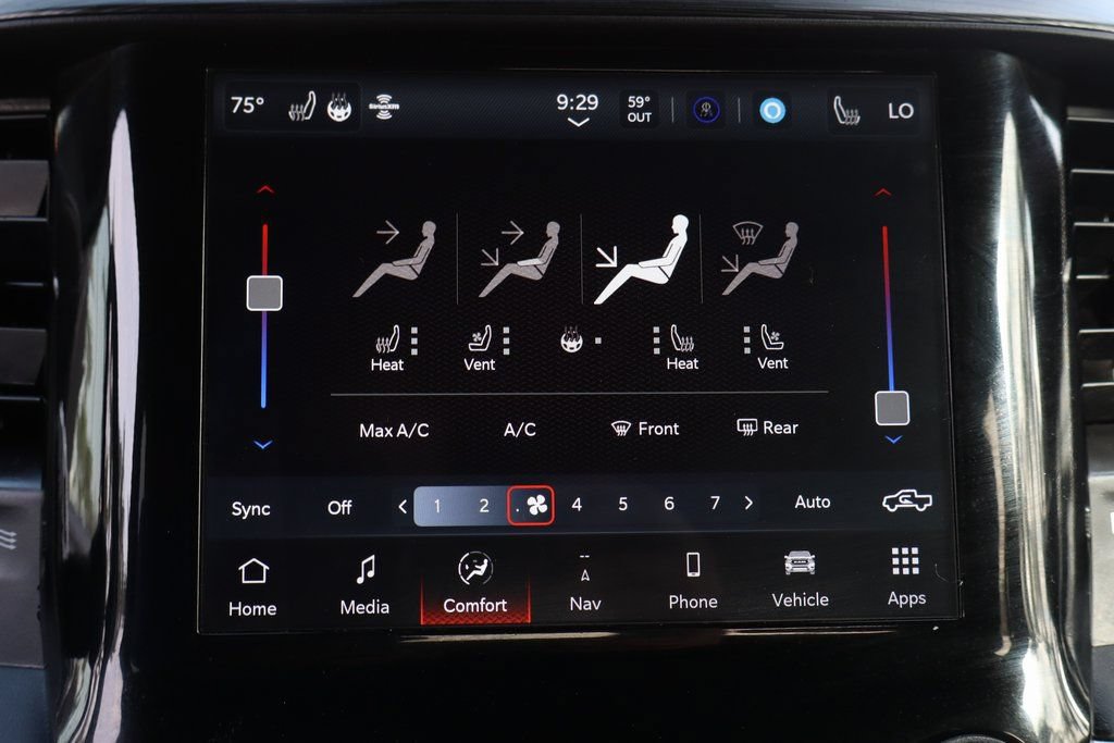 Used 2024 RAM 1500 Laramie RWD image 30