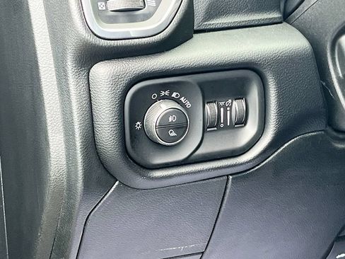 New 2026 RAM 3500 Laramie AWD/4WD image 10